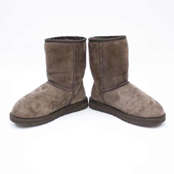 UGG Australia Ladies 8 Classic Short Brown Suede - Picture 12 of 12